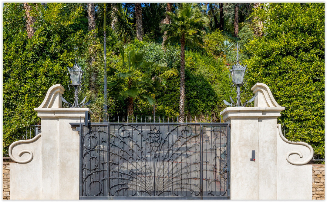 Private Gated Entrance to Los Feliz Estate