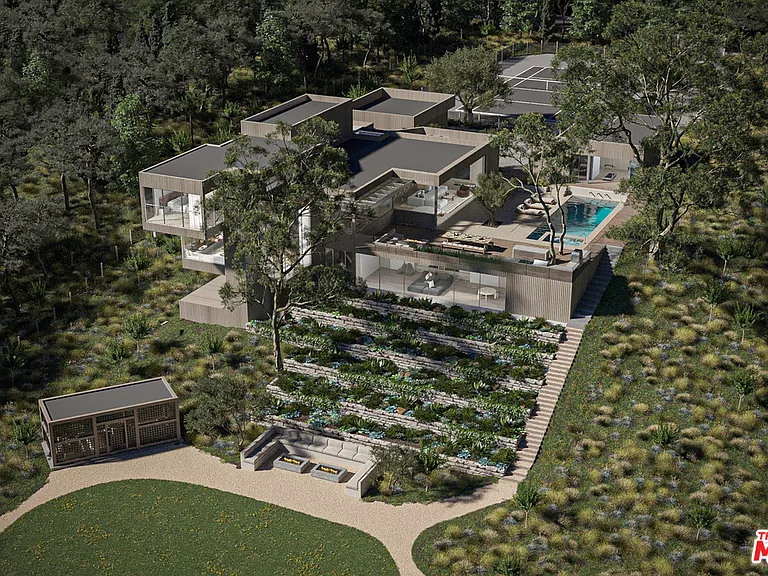 Modern Malibu Estate with Sweeping Views