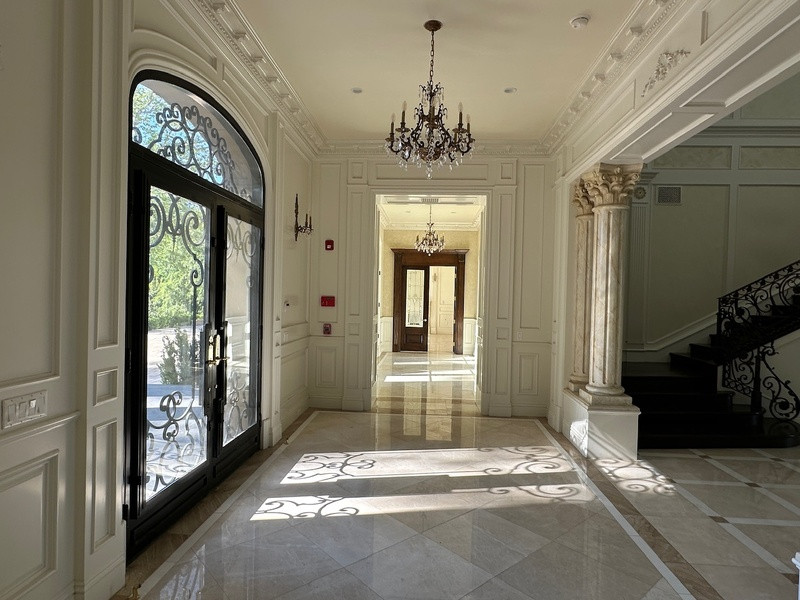 Luxury Estate Entry Hall with Marble Floors | Pasadena