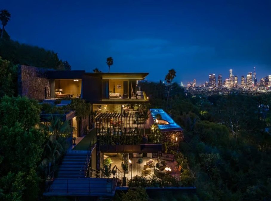 Hillside Estate with Pool and Los Angeles Skyline