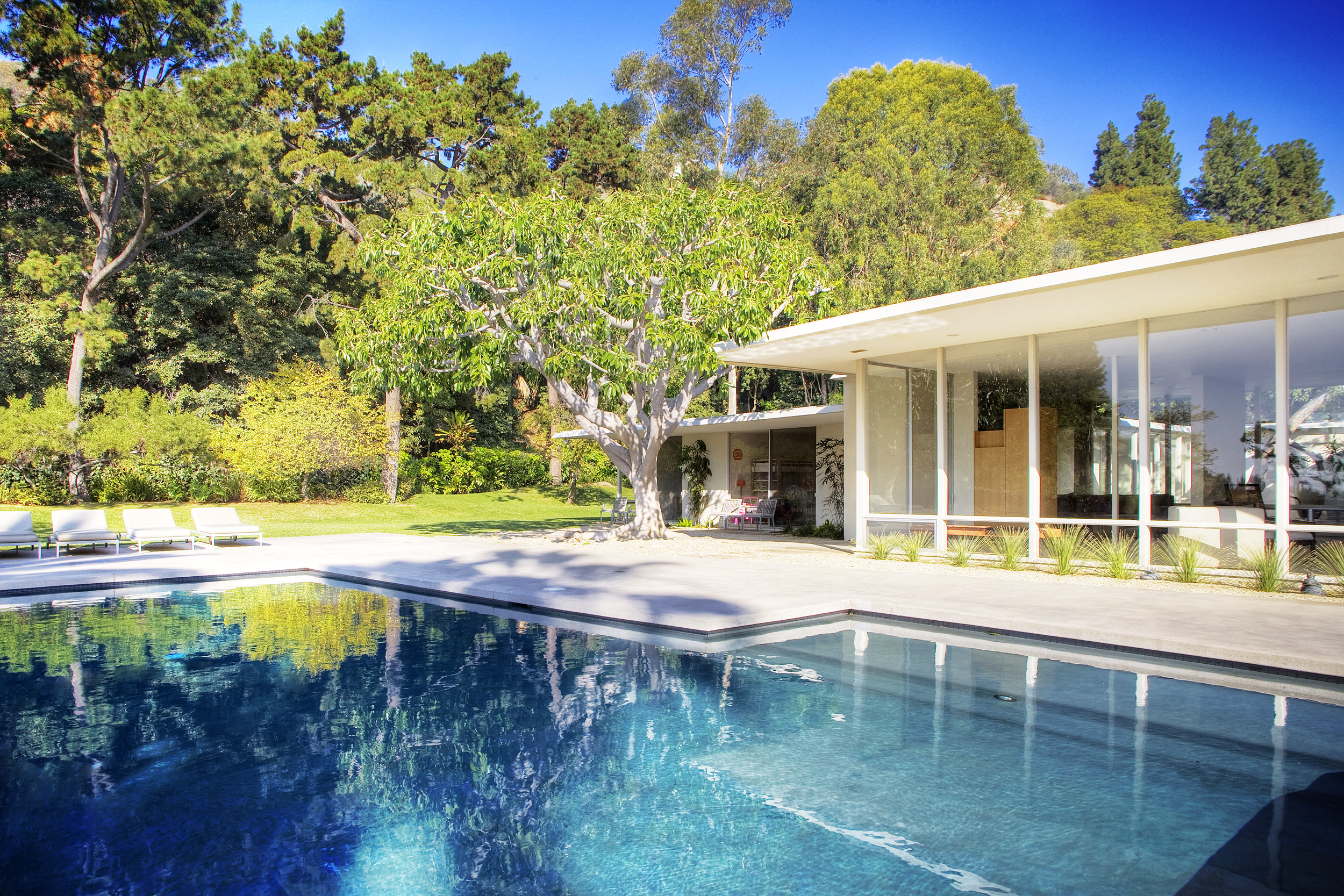 Modern pool and terrace at Beverly Hills private event home